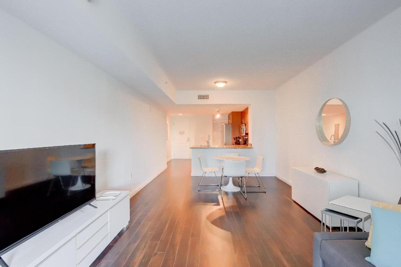 Apartment In Casa Costa Condo!Beach Pass Included Бойнтон-Бич Экстерьер фото
